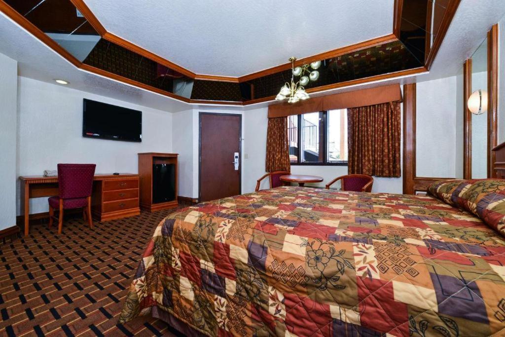 Americas Best Value Inn & Suites Los Angeles Downtown Sw — Photos 3